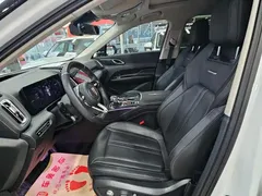 2023 Hongqi HS3 2.0T 4WD, белый — фото 7