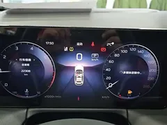 2023 Hongqi HS3 2.0T 4WD, белый — фото 13