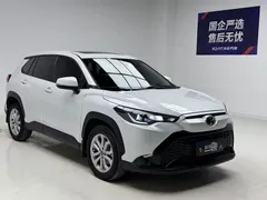 2023 Toyota Frontlander 2.0L CVT Advanced, белый — фото 3