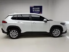 2023 Toyota Frontlander 2.0L CVT Advanced, белый — фото 7