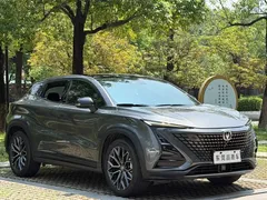 2022 Changan UNI-T 1.5T Premium — фото 3