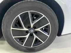 2024 BYD Qin L 120KM, белый — фото 14