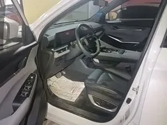 2022 Changan CS75 PLUS 2nd Gen 1.5T AT Premium, белый — фото 16