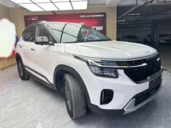 2023 Kia Seltos 1.5L CVT Luxury, белый — фото 3