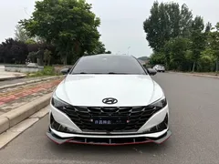 2022 Hyundai Elantra 1.5L CVT LUX Premium, белый — фото 2