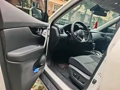 2023 Nissan X-Trail 2.0L 2WD Premium, белый — фото 14