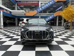 2023 Audi Q3 35 TFSI Fashion Sport 1.4T — фото 2