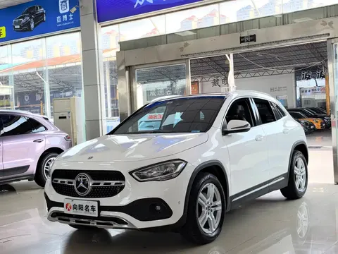 2022 Mercedes-Benz GLA 180