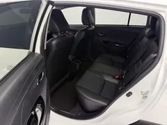 2022 Toyota Yaris L Zhixuan X 1.5L CVT PLUS, белый — фото 13
