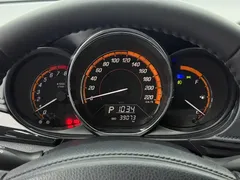 2022 Toyota Yaris L Zhixuan X 1.5L CVT PLUS, белый — фото 17