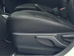 2022 Toyota Yaris L Zhixuan X 1.5L CVT PLUS, белый — фото 21
