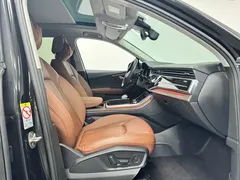 2023 Audi Q7 55 TFSI quattro S line Sport, чёрный — фото 9