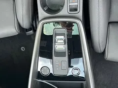 2023 Audi A3L Limousine 35 TFSI, белый — фото 11