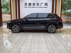 2021 Audi Q7 55 TFSI quattro S line, чёрный — фото 26
