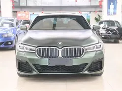 2022 BMW 5 Series 525i M Sport Package, зелёный — фото 2