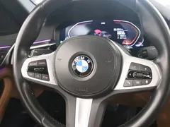 2022 BMW 5 Series 525i M Sport Package, зелёный — фото 6