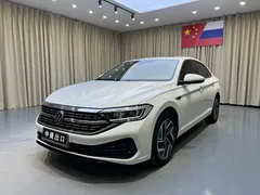 2023 Volkswagen Sagitar 280TSI DSG Plus, белый — фото 1