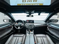 2022 BMW 5 Series Imported Modified 540i Fashion M Sports Package — фото 12