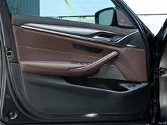 2022 BMW 5 Series Imported Modified 540i Fashion M Sports Package — фото 19