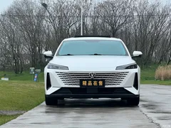 2023 Changan Yida Blue Whale NE 1.5T GDI DCT Enjoy — фото 2