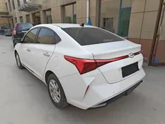 2020 Hyundai 1.4L CVT GLS, белый — фото 23