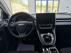 2023 Haval M6 PLUS 1.5T MT, белый — фото 13
