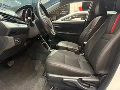 2022 Toyota Yaris L Zhixuan X 1.5L CVT PLUS, белый — фото 16