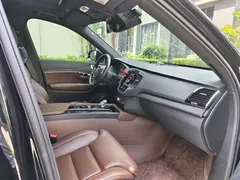 2022 Volvo XC90 7-seat, чёрный — фото 6