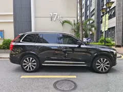 2022 Volvo XC90 7-seat, чёрный — фото 7