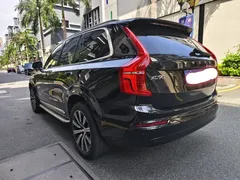 2022 Volvo XC90 7-seat, чёрный — фото 10
