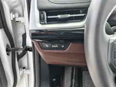 2023 BMW X1 sDrive20Li X, белый — фото 13