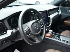 2021 Volvo XC60 4WD Zhiyi Luxury — фото 12