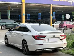 2022 Honda Accord 260TURBO Premium, белый — фото 12
