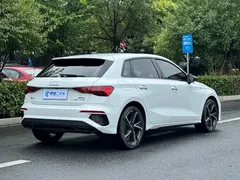 2022 Audi A3 Sportback 35 TFSI, белый — фото 3