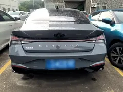 2022 Hyundai Elantra 1.5L CVT LUX Premium — фото 6