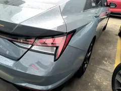 2022 Hyundai Elantra 1.5L CVT LUX Premium — фото 8