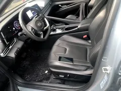 2022 Hyundai Elantra 1.5L CVT LUX Premium — фото 15