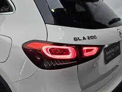 2022 Mercedes-Benz GLA 200, белый — фото 7