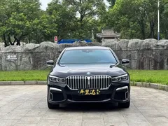 2019 BMW 7 Series 7 730Li M, чёрный — фото 2