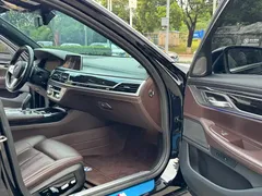 2019 BMW 7 Series 7 730Li M, чёрный — фото 8