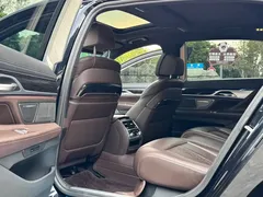 2019 BMW 7 Series 7 730Li M, чёрный — фото 9