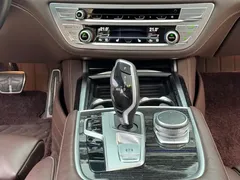 2019 BMW 7 Series 7 730Li M, чёрный — фото 15