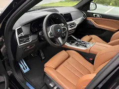 2022 BMW X5 xDrive40i M, чёрный — фото 10