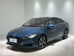2022 Hyundai Elantra 1.5L CVT LUX Premium, синий — фото 1