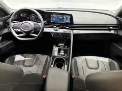 2022 Hyundai Elantra 1.5L CVT LUX Premium, синий — фото 12