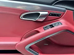 2020 Porsche 718 Cayman 2.0T, чёрный — фото 10