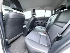 2022 Toyota Yaris L Zhixuan X 1.5L CVT PLUS, белый — фото 10