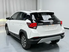 2022 Toyota Yaris L Zhixuan X 1.5L CVT PLUS, белый — фото 14