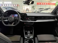 2022 Audi A3 Sportback 35 TFSI, зелёный — фото 14