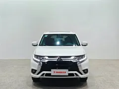 2021 Mitsubishi Outlander 2.4L 4WD Enjoy 7, белый — фото 2